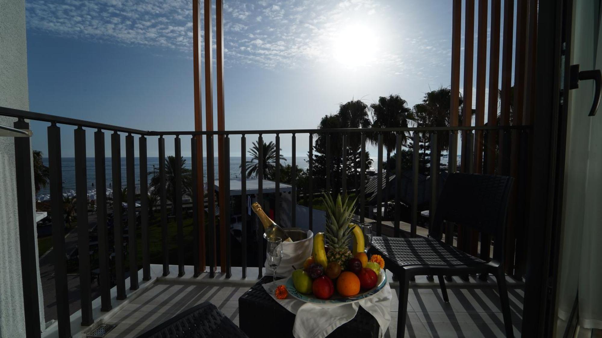 The Raga Side Ultra All Inclusive (Adults Only) Exterior photo